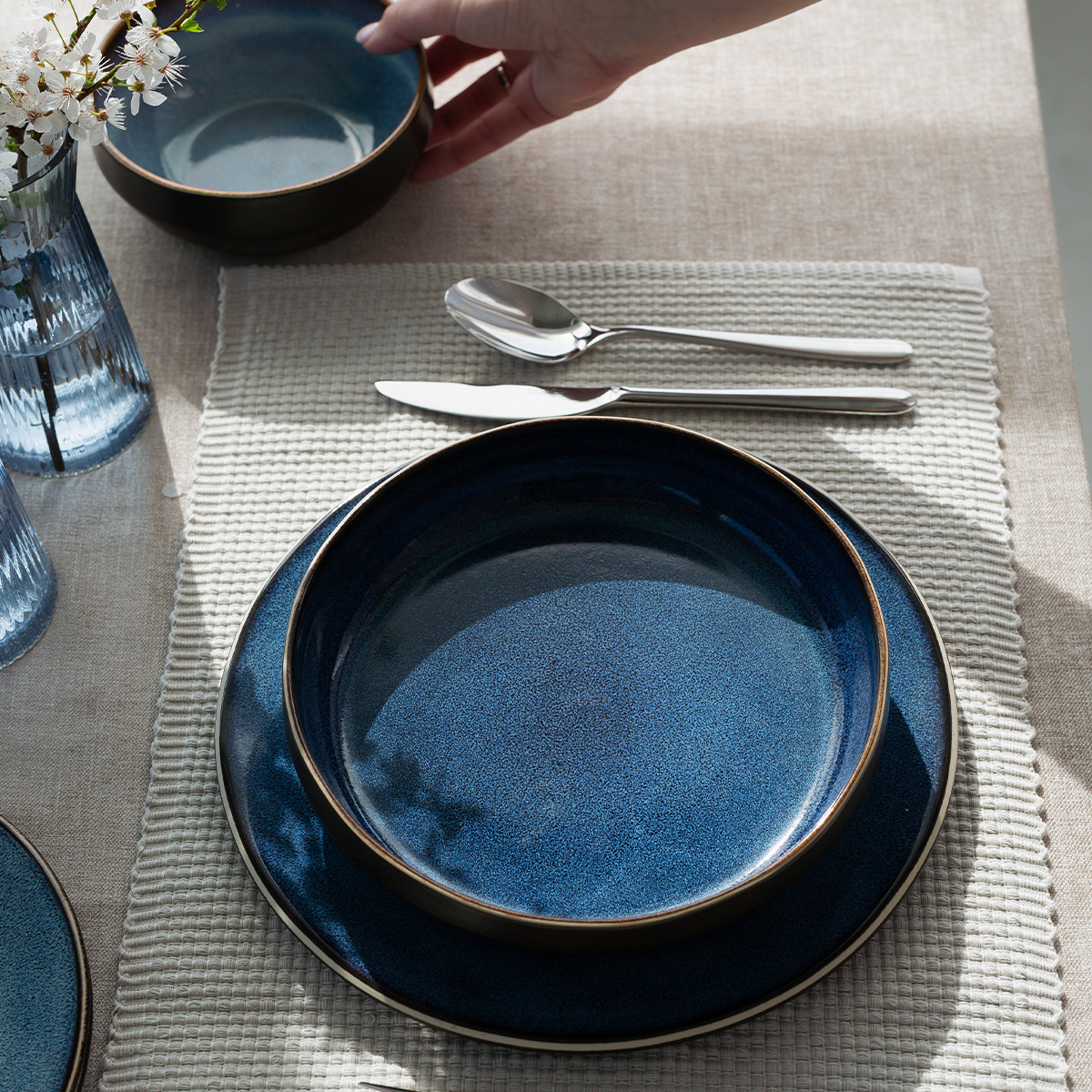Zestaw talerzy ceramicznych 18 el. – Gaya Elements Night Terra