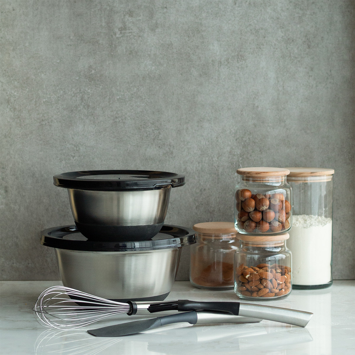 Zestaw misek do mieszania z pokrywką 4 szt. – Basic Kitchen
