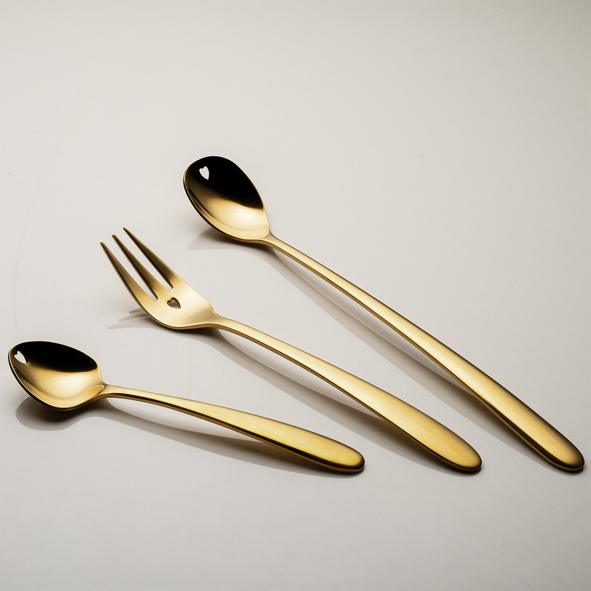 Zestaw prezentowy z serduszkiem 6 szt. złoty | Love Cutlery